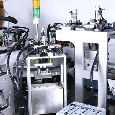 Linea di produzione eliminabile endovenosa dell'ago della siringa alta velocità