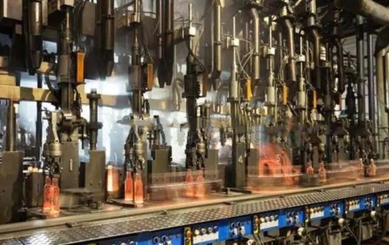 Linea di produzione automatica ad alta velocità della bottiglia di vetro 380V