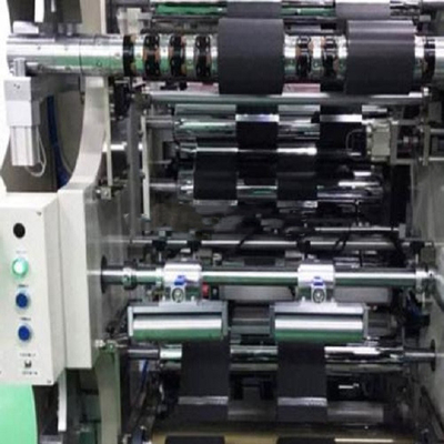Equipaggiamento e macchinari per la linea di produzione di batterie al litio per autoveicoli veloci